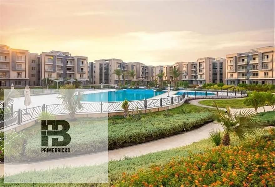 Ready to move in Galleria Residence Compound, located in the heart of the Golden Square, Fifth Settlement. This 125 sqm apartment  with a down payment 10