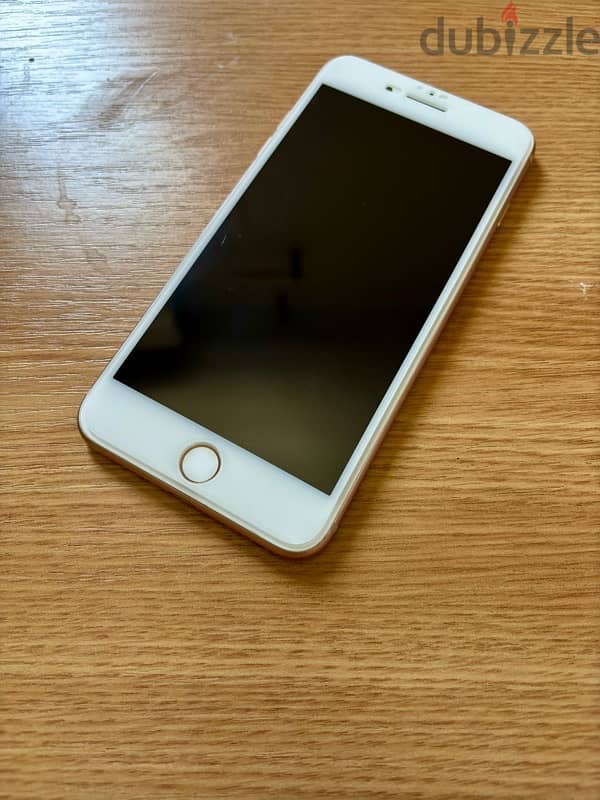 iPhone 8 Plus 64GB Gold 1