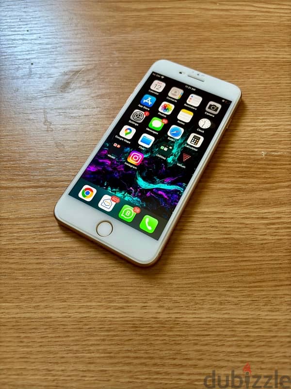 iPhone 8 Plus 64GB Gold 2