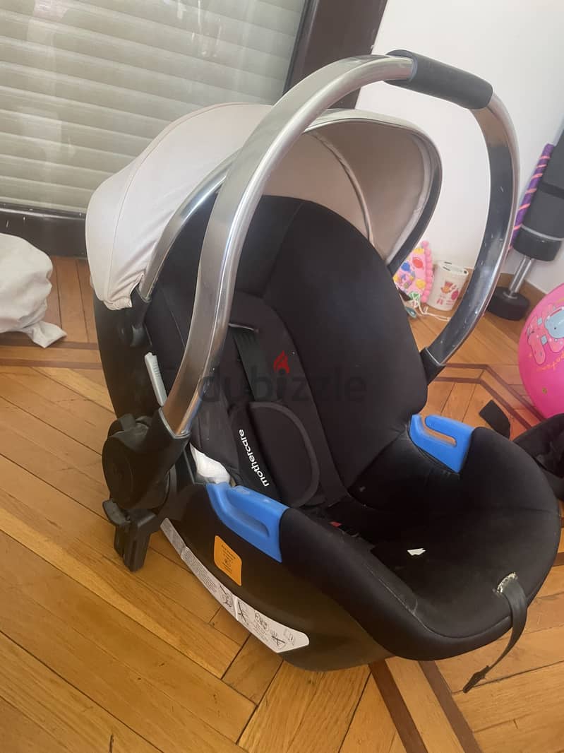 Mothercare stroller with car seat 4