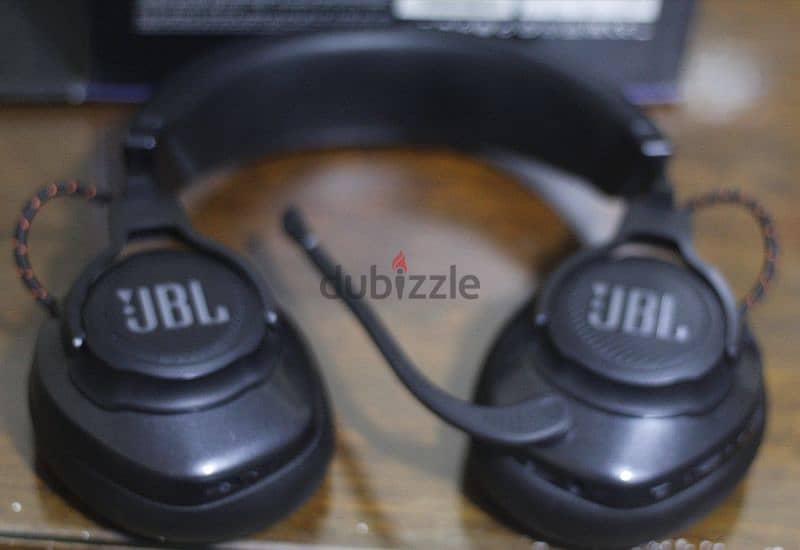 فخر صناعه jbl  كوانتوم 600 بميكروفون 9