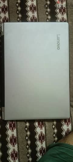 lenovo ideapad 110. core I3 6g 8G ram