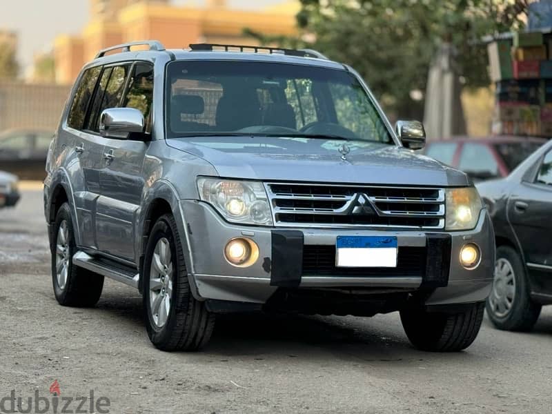 Mitsubishi Pajero 2011 1