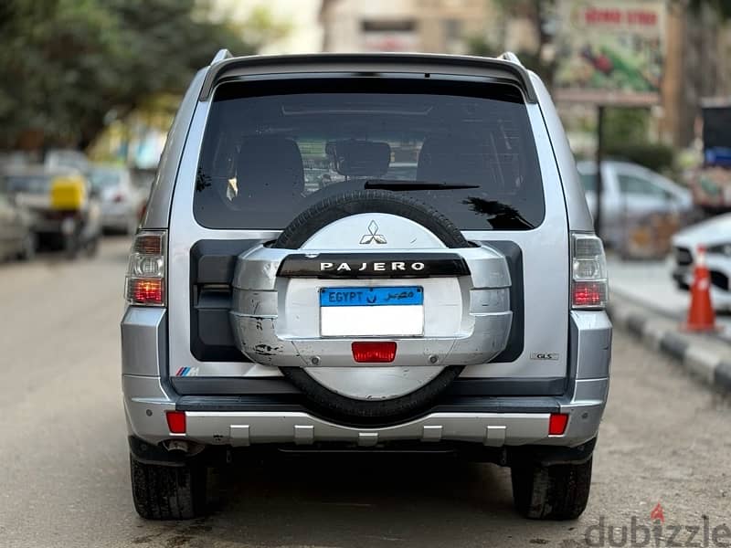 Mitsubishi Pajero 2011 3