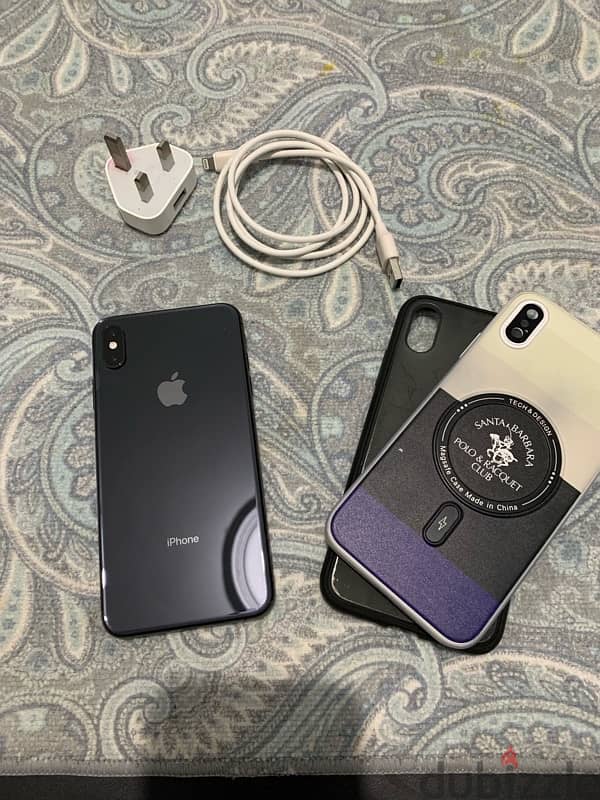 iPhone xsmax حالة ممتازه 0