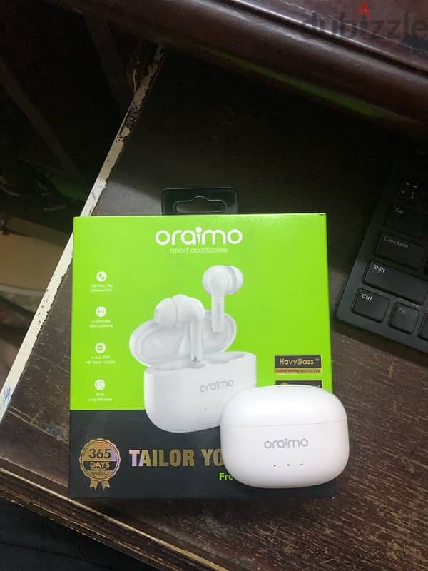 سماعه oraimo freepods 3c نضيفه جدا واستعمال خفيف اوي ومعاها كل حاجتها 2