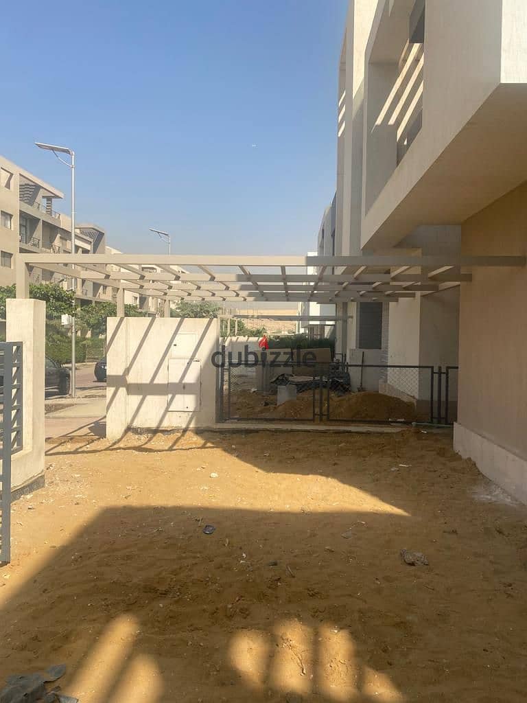 Town House for sale ready to delivery in Al Marasem Fifth Square Compound 3