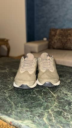 Nike odyssey react “size 43” (Olive green) 0