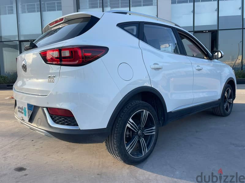 MG ZS - 2020 - WHITE - 74.500 KM - ALL FABRIC - LICENSE END JULY/2027 5