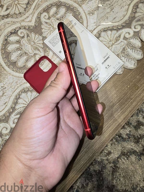 Red iPhone 11 128 6