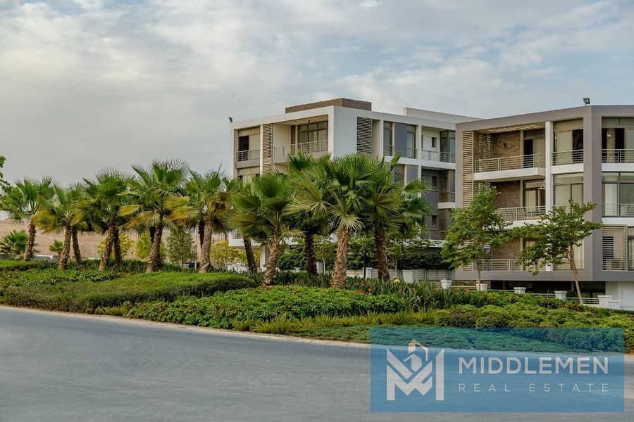 studio 72m garden 51m prime location , delivery 2024 , taj city new cairo 8