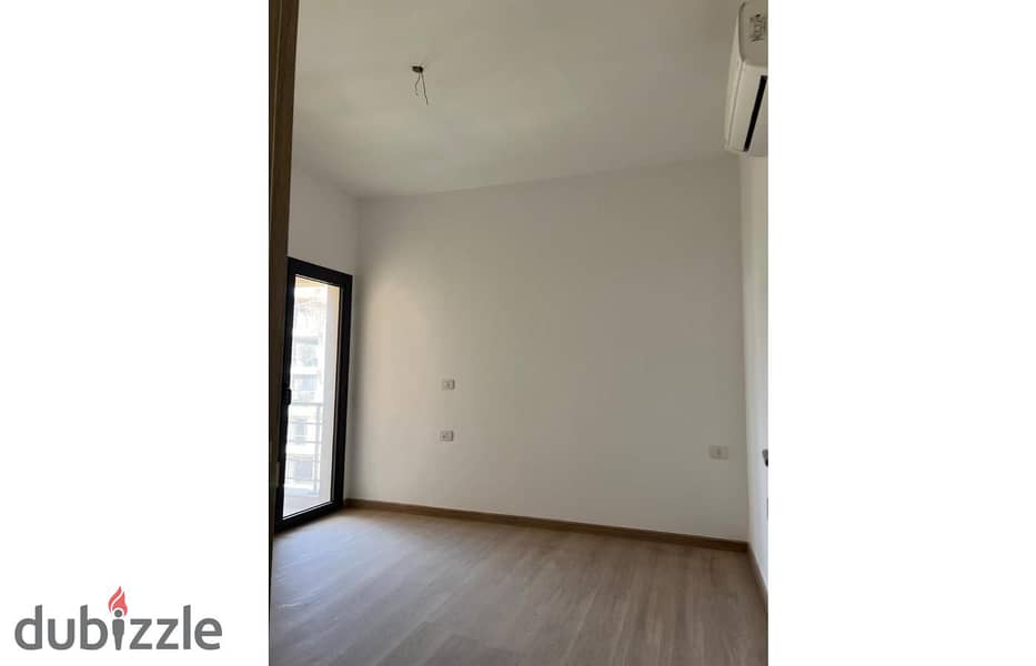 Apartment 160m Semi furnished for rent in el marassem new cairo 3