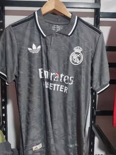 ريال مدريد تي شرت لارج/real madrid t-shirt large