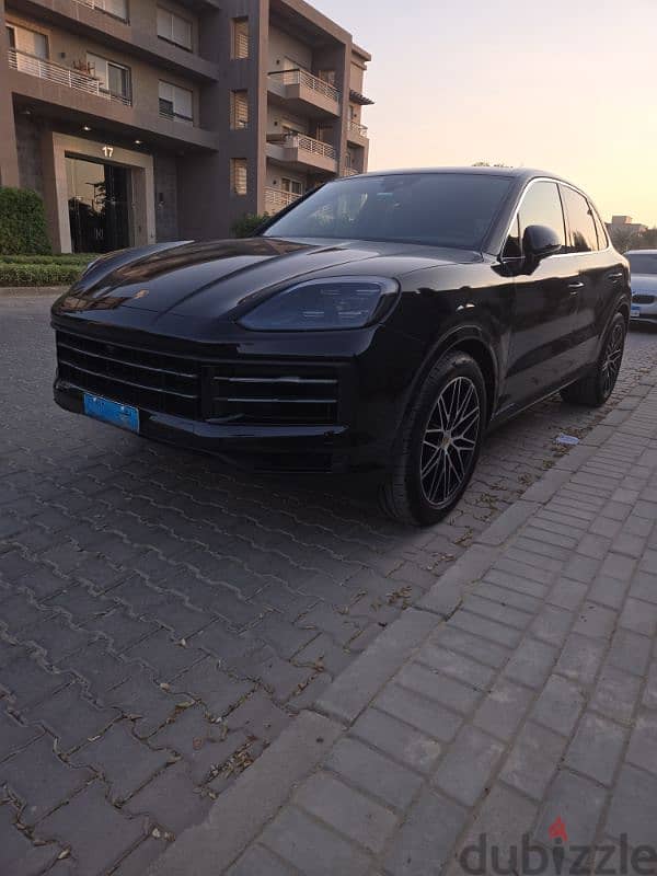 Porsche Cayenne 2024 wakeel 1