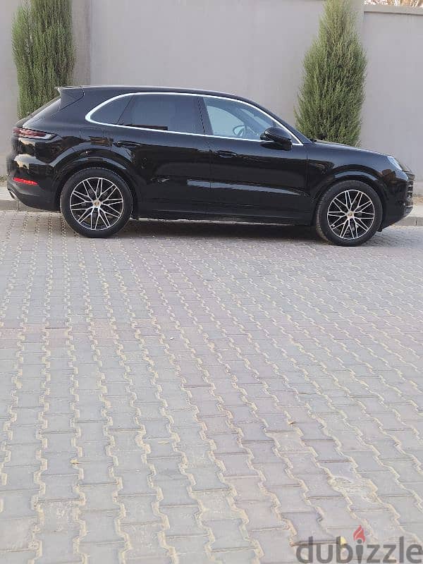 Porsche Cayenne 2024 wakeel 4