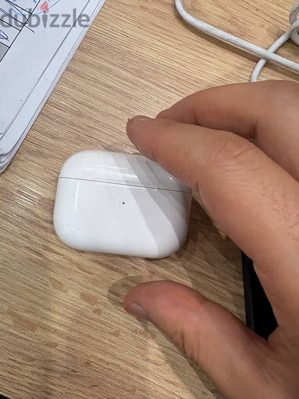 airpods pro 1 بالعلبه 1