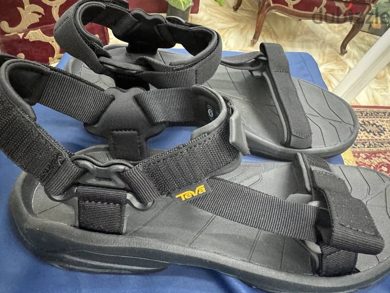 teva sandal 4