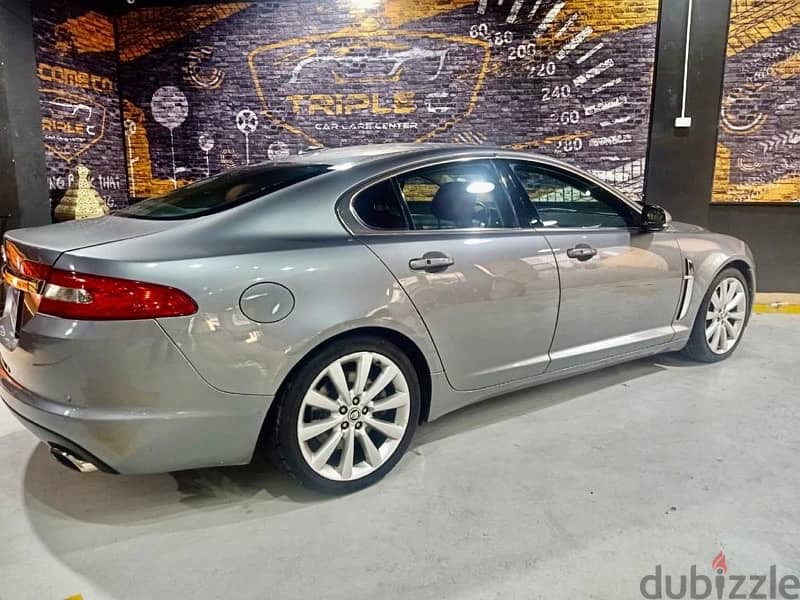 Jaguar XF 2011 2