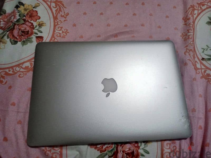 MacBook pro 2015.15 inch 3