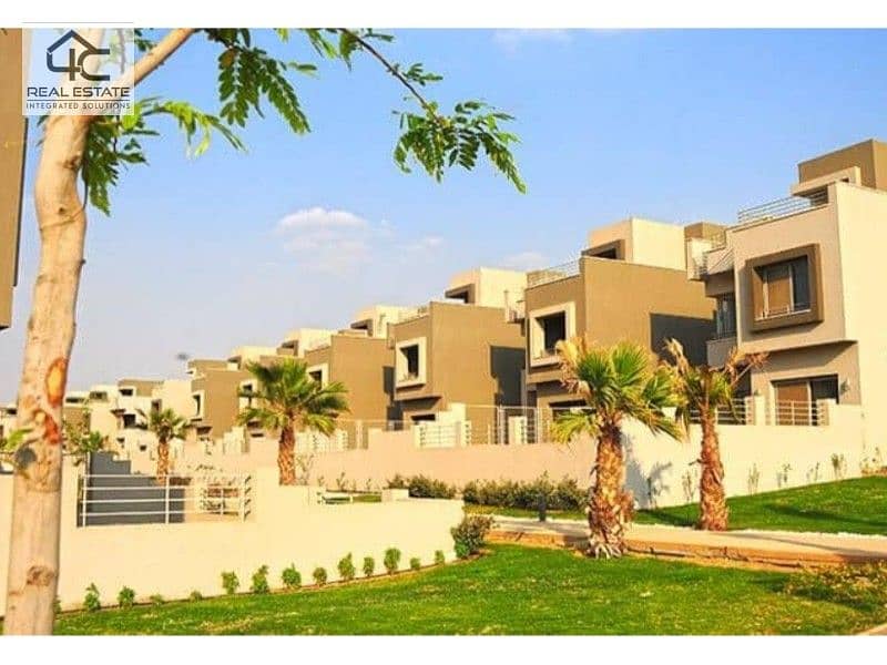 Fully finished townhouse in a prime location in the heart of New Cairo, overlooking the largest landscape 1