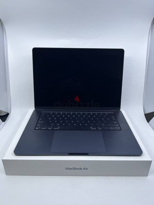 Apple MacBook Air M2 15.3 inch 2023 256GB 8GB RAM 0