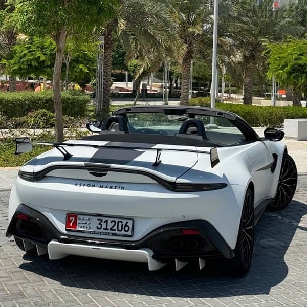 Aston Martin Vantage 2022 ( تربتك - جمرك) ( tripticket - gomrok ) 5