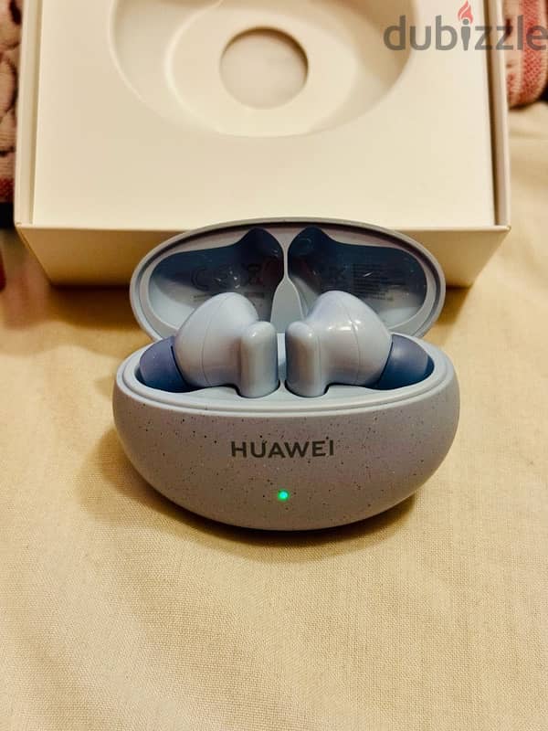 Huawei FreeBuds 5i 1