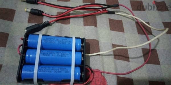 بطاريه لتشغيل الراوتر والريسيفر 12v مع دائره شحن