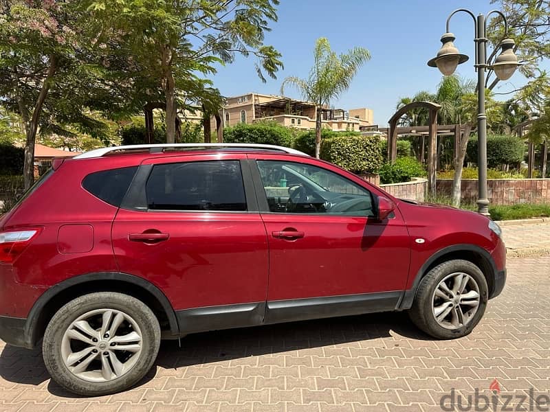 Nissan Qashqai 2012 1