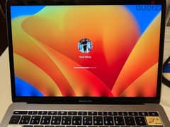 Macbook pro 2017 non touchbar 0