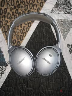 bose headphones used like a new with everthing 0