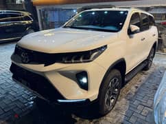 Toyota Fortuner 2025 sport 4.0l 0