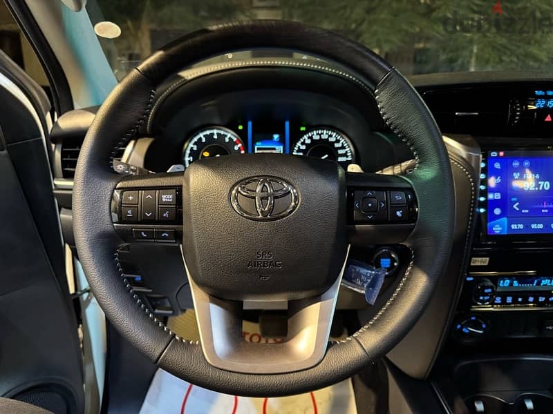 Toyota Fortuner 2025 sport 4.0l 3