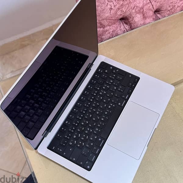 Macbook Pro M2 Pro 2023 16/512 14inch 8