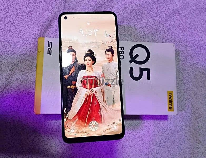 Realme Q5 Pro 4