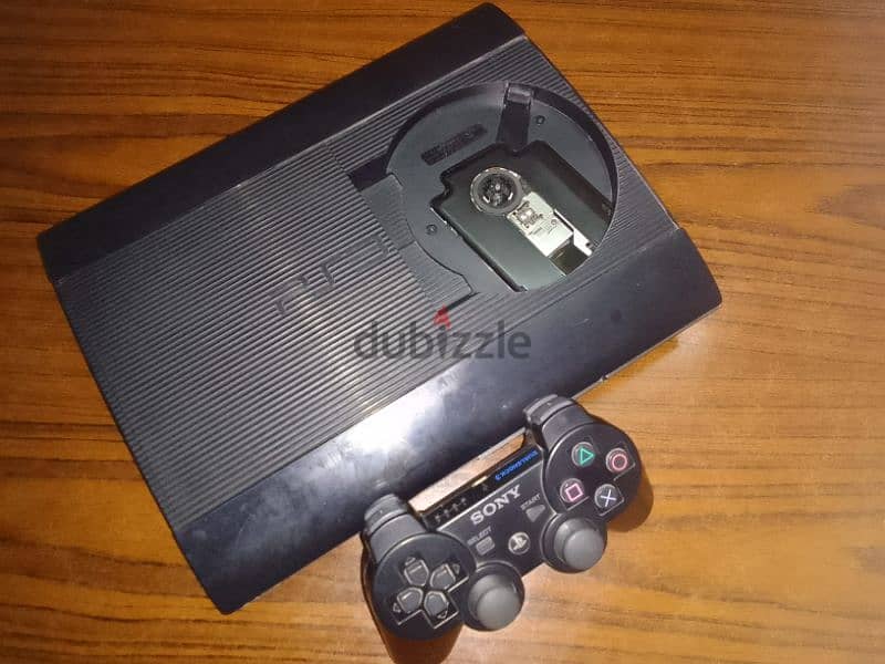 ps3 super slim 250 GB 1