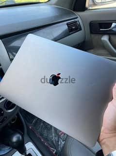 macbook pro 2017 (13.2 in) 0