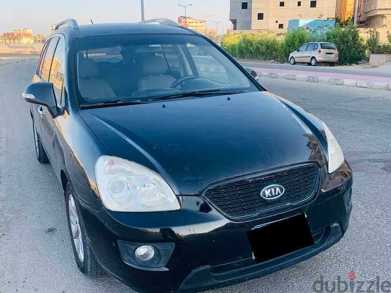 Kia Carens 2013 1