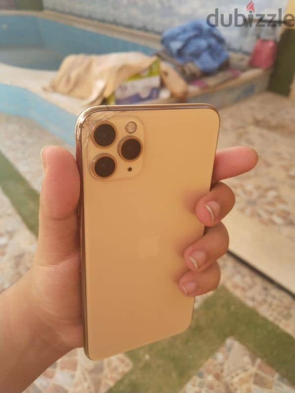 iphone 11promax 64 ايفون ١١ برو ماكس 4