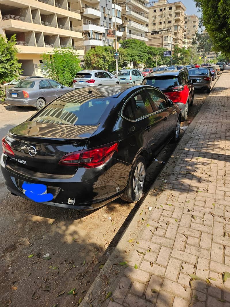 Opel Astra 2019 1