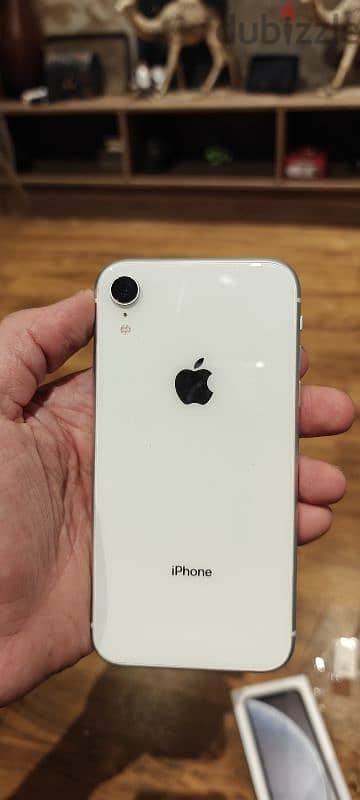 iPhone xr white 8