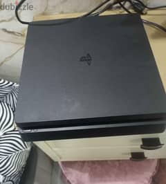 PS 4 Slim