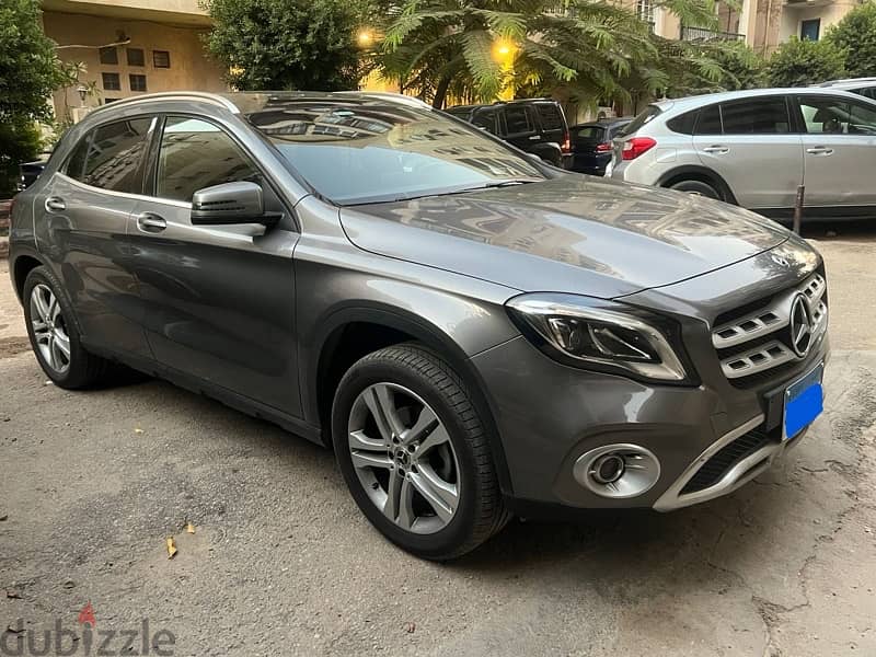 Mercedes-Benz GLA 200 2019 1