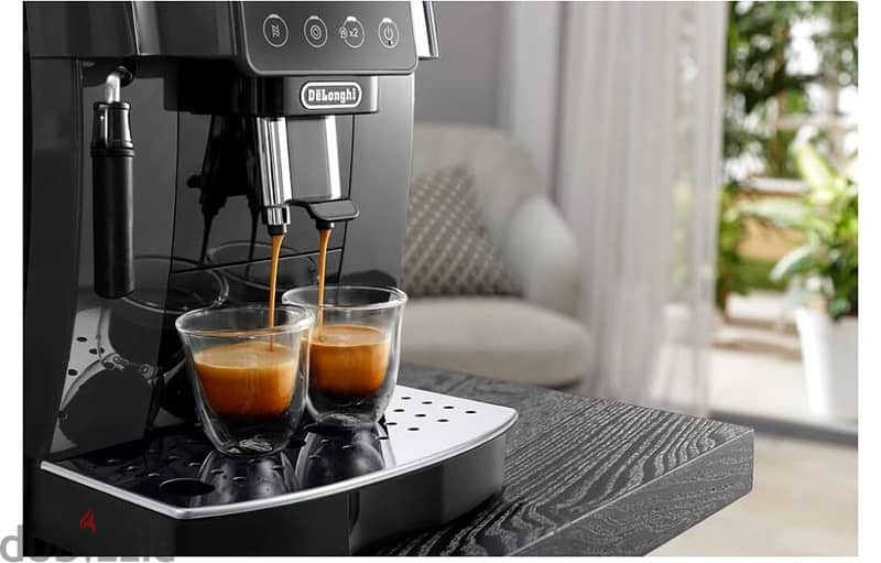 de Longhi coffee machine 4