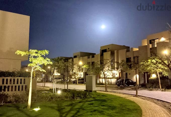 Twin house 315 m للبيع بتسهيلات مميزه في البروج Al Burou الشروق 9