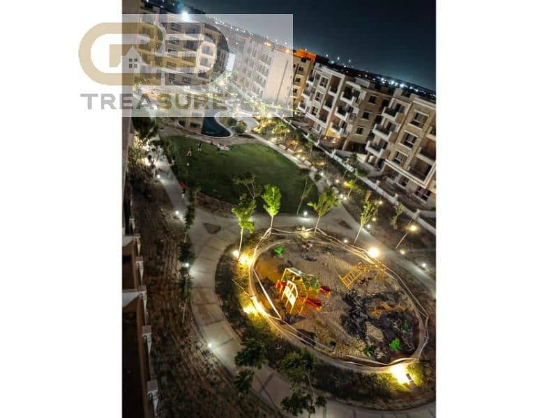 شقة للبيع نصف تشطيب موقع متميز 145م في تاج سيتي - Taj City - التجمع الخامس 5