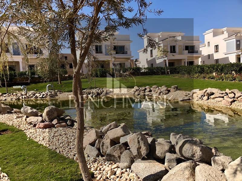 Villa for sale 4Bdr in Mountain View 4 October Compound delivery soon in installment Lake View next to Mall of Arabia and the entrance to Sheikh Zayed 17