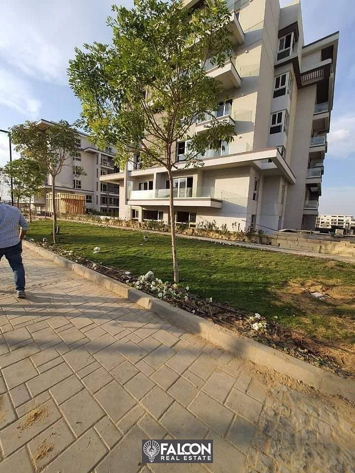 Immediate receipt of a ground floor apartment with a garden, with an area of ​​160 square meters, in Mountain View, Fifth Settlement, I City, New Cair 3