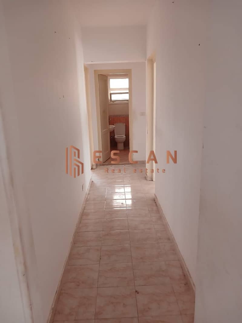 appartment for rent in al rehab at tenth phase 180+50 meter ground with garden 1