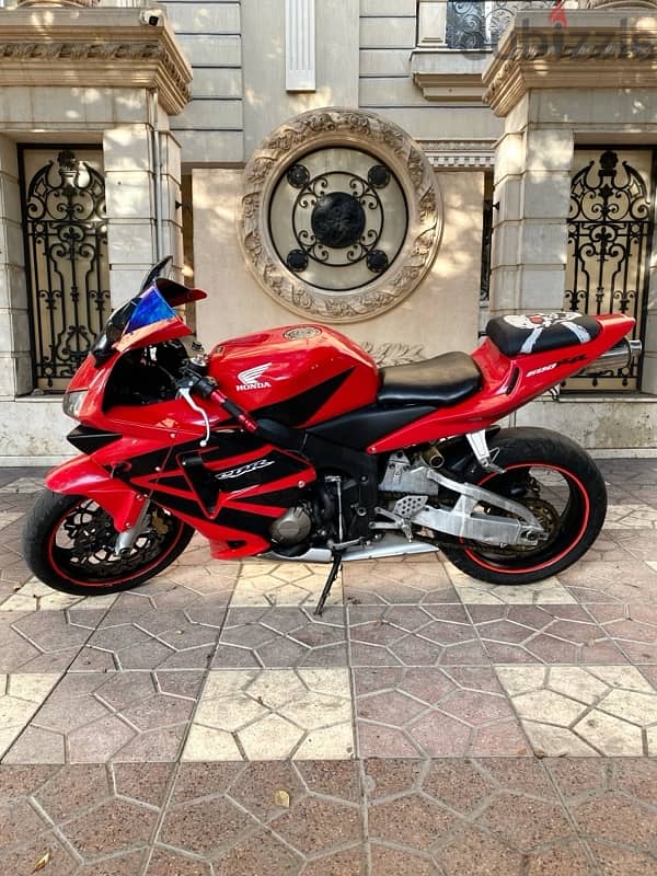 600 rr حاله ممتازه 2005 2